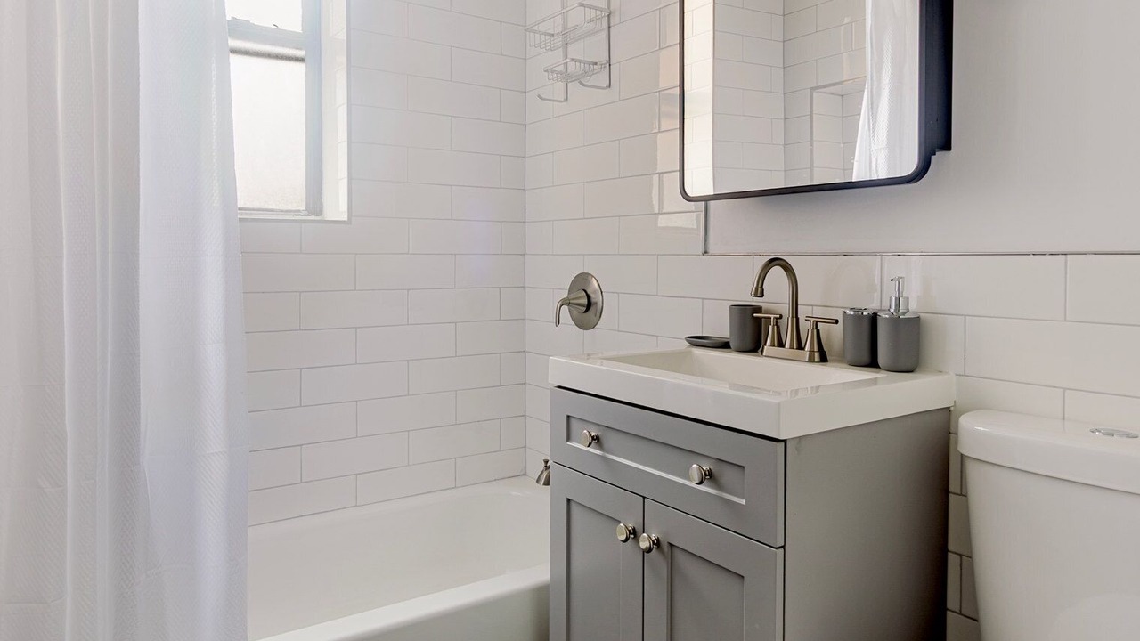 Photo of Bathroom in Brooklyn Heights