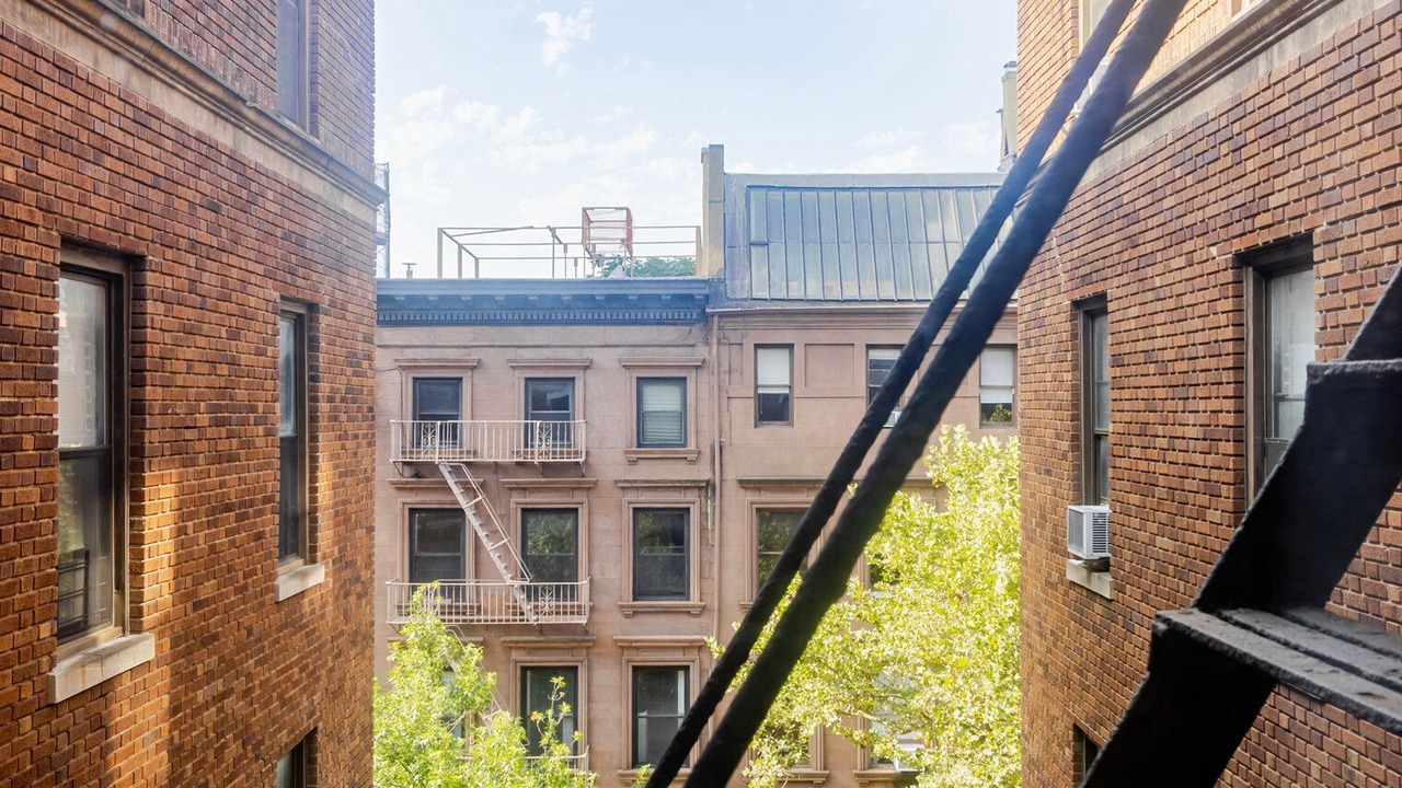 Photo of Outdoor in Brooklyn Heights