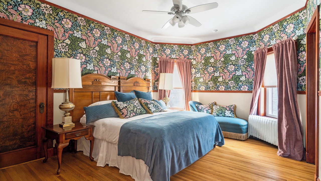 Photo of Bedroom in Uptown