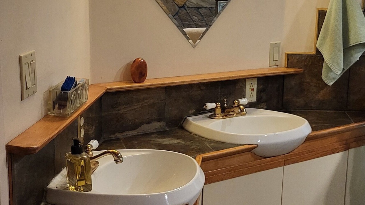 Photo of Bathroom in Glencoe