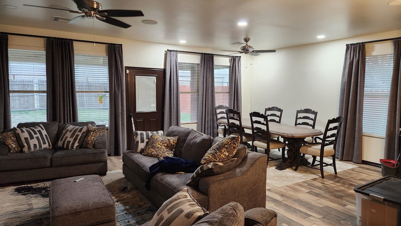 Photo of Livingroom in Central Oklahoma City