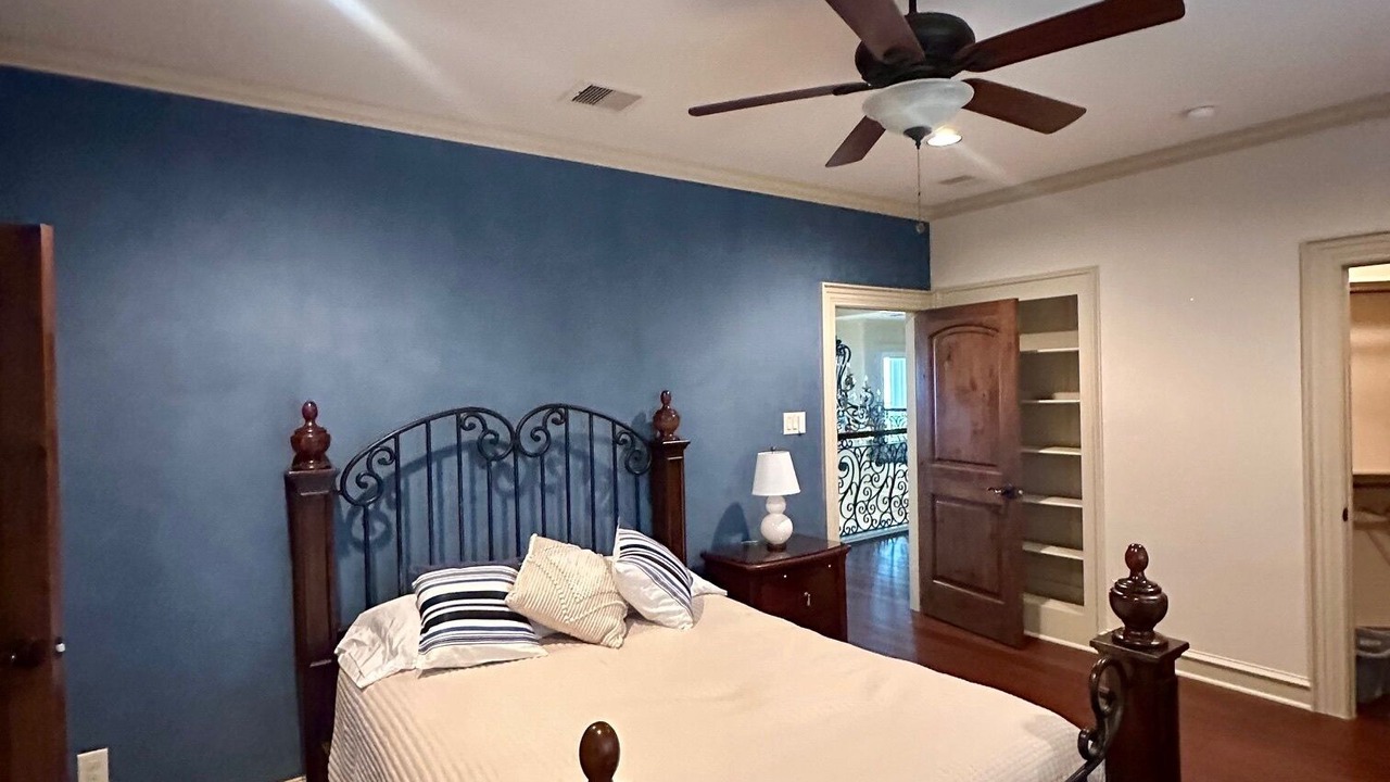 Photo of Bedroom in El Lago