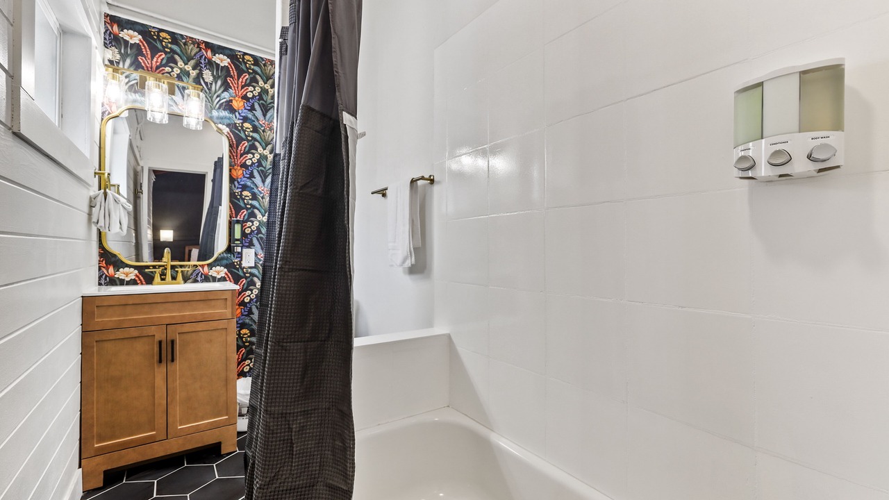 Photo of Bathroom in Sierra Tract