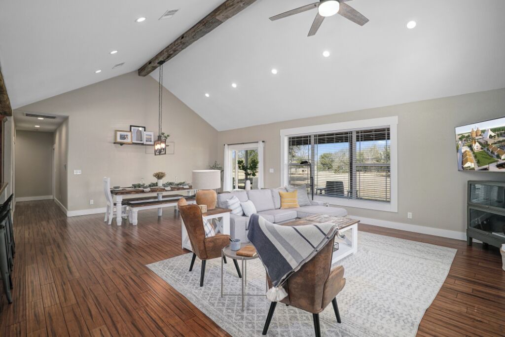 Photo of Livingroom in Waco
