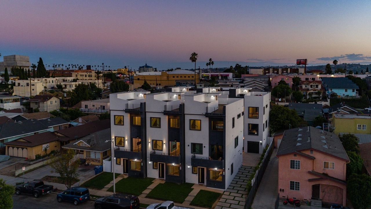 Photo of Outdoor in Mid City