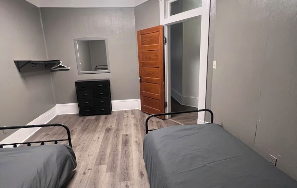 Photo of Bedroom in Alexandria