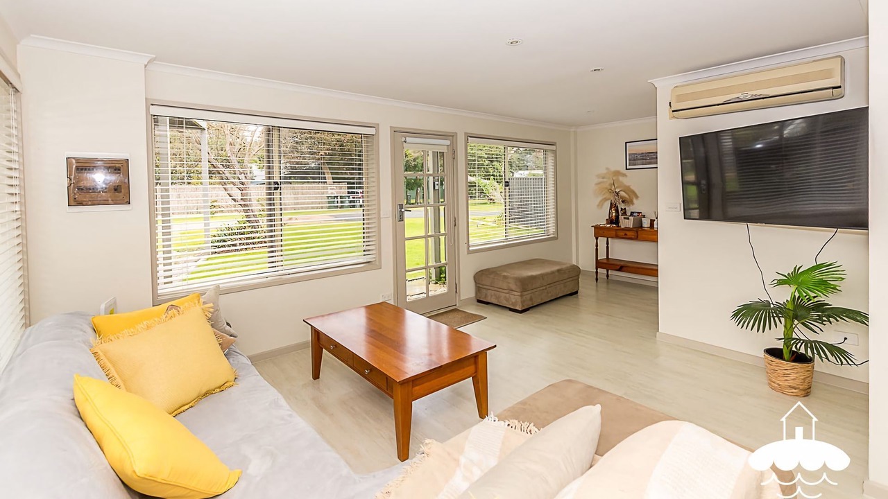 Photo of Livingroom in Sandy Point