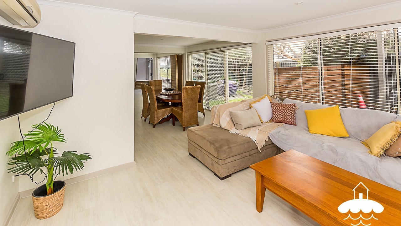 Photo of Livingroom in Sandy Point