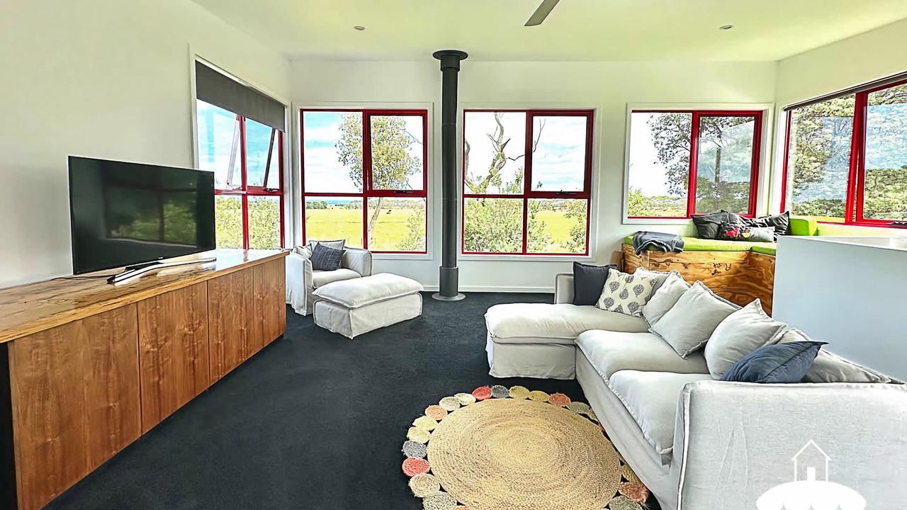 Photo of Livingroom in Waratah Bay