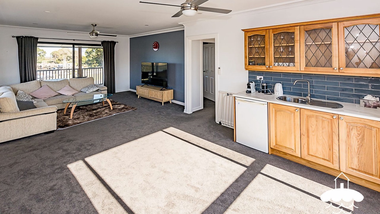 Photo of Livingroom in Port Franklin