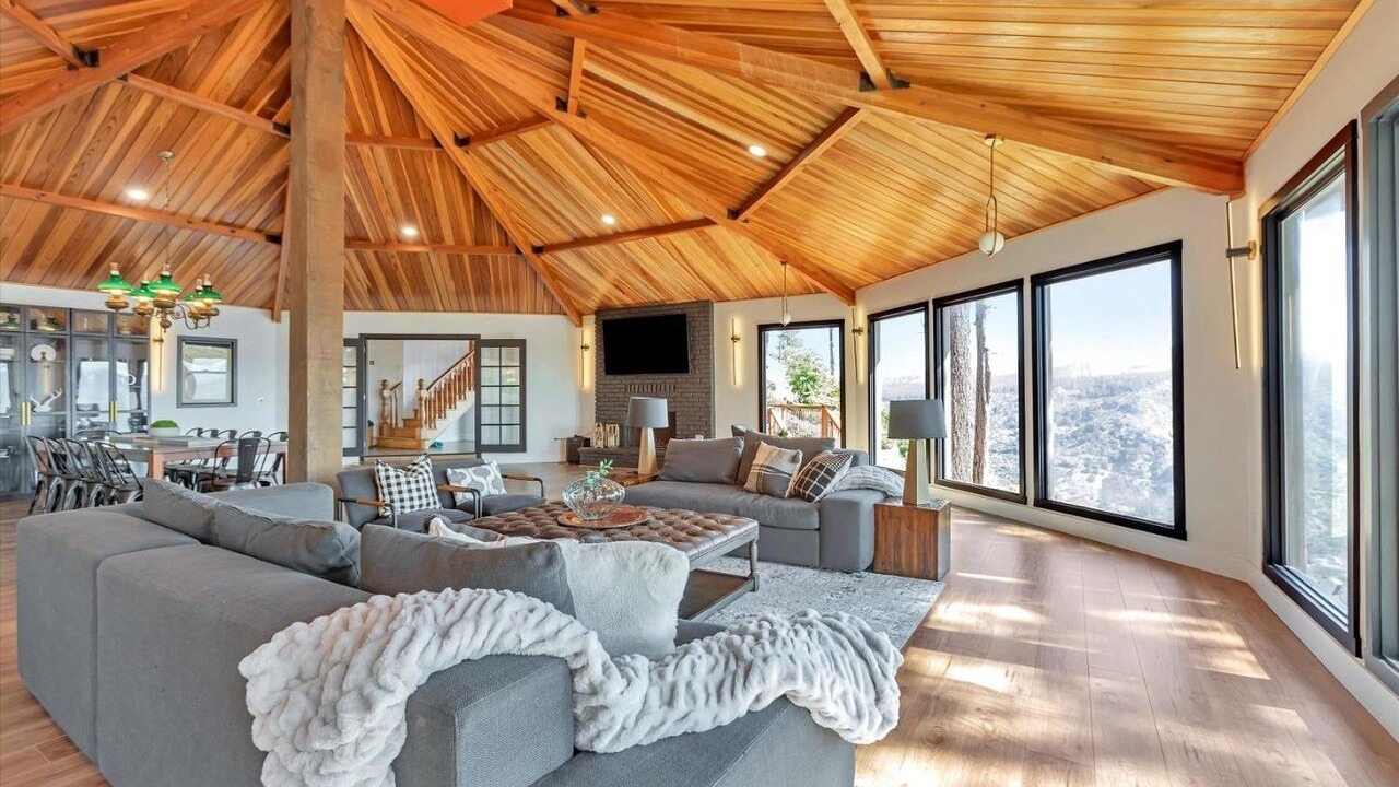 Photo of Livingroom in Placerville