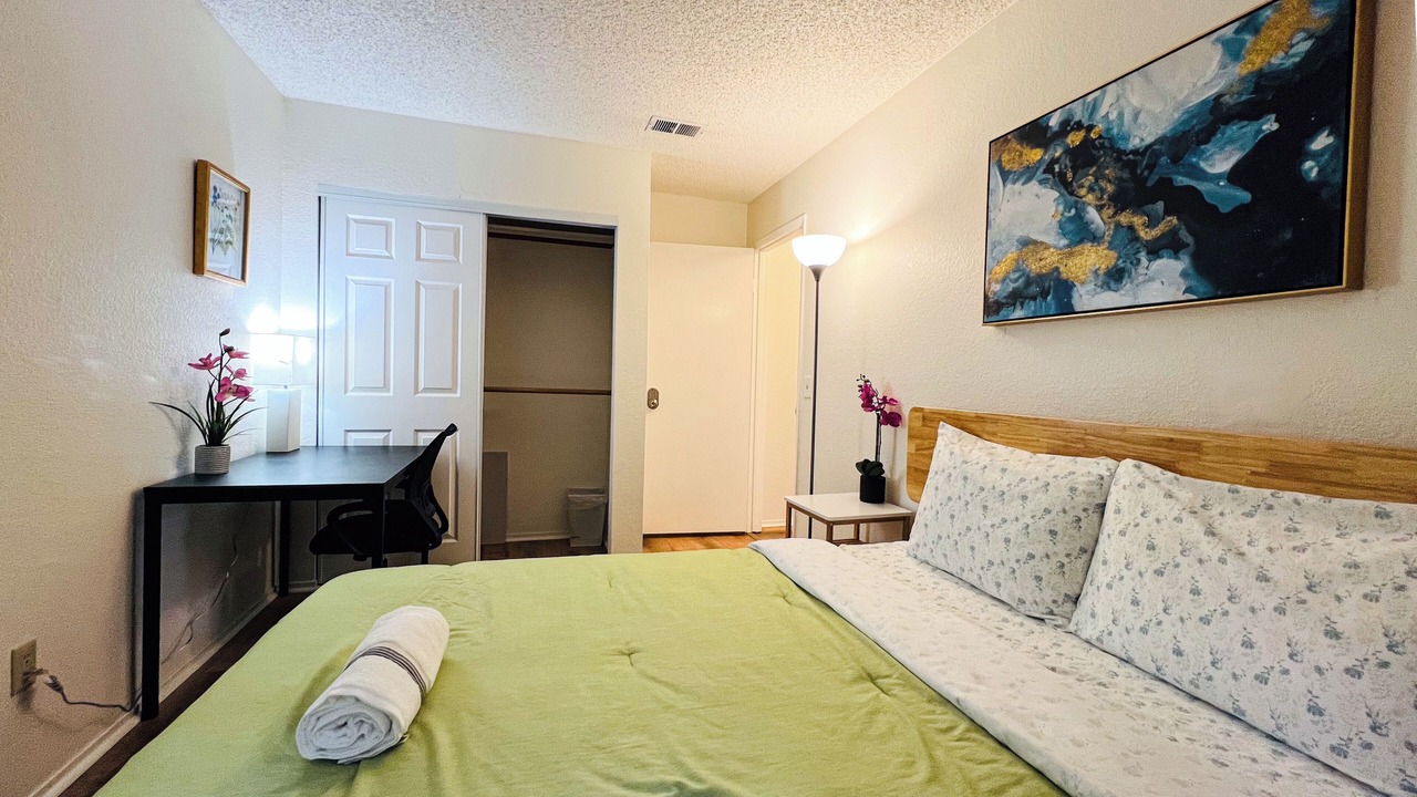 Photo of Bedroom in Fremont