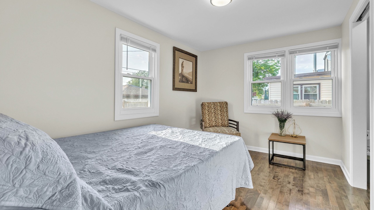 Photo of Bedroom in Oak Lawn