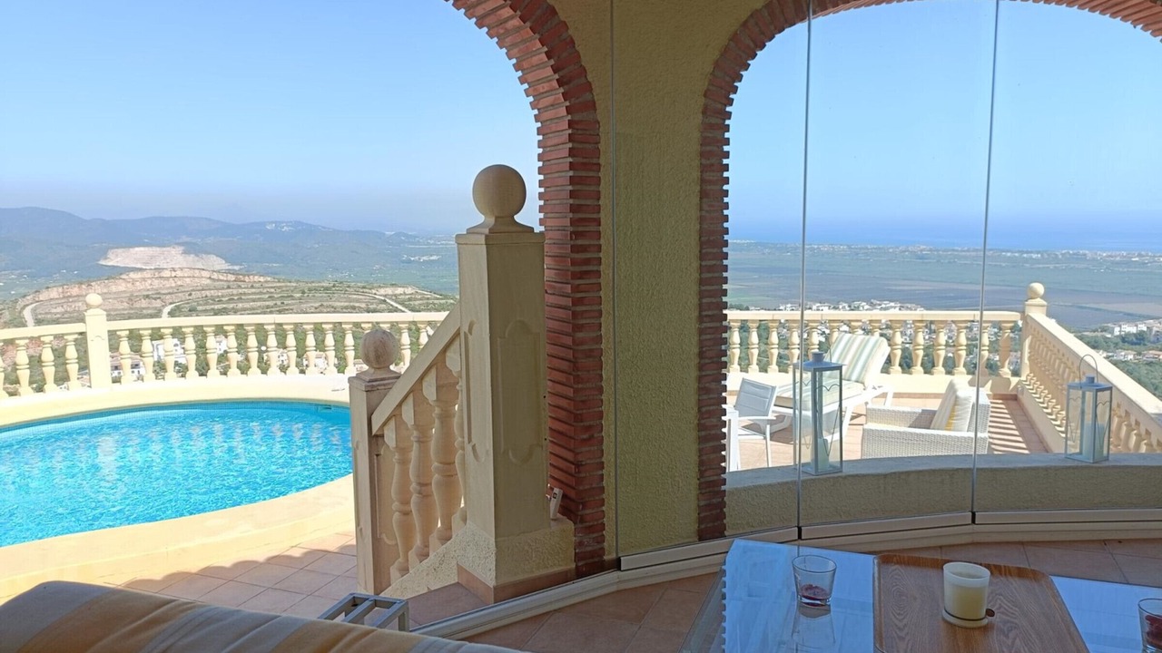 Photo of Patio Balcony in Rafol de Almunia