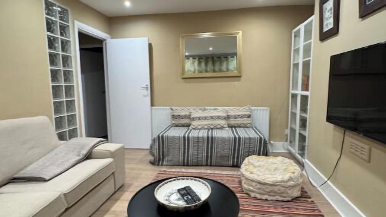 Photo of Livingroom in St. Helen's