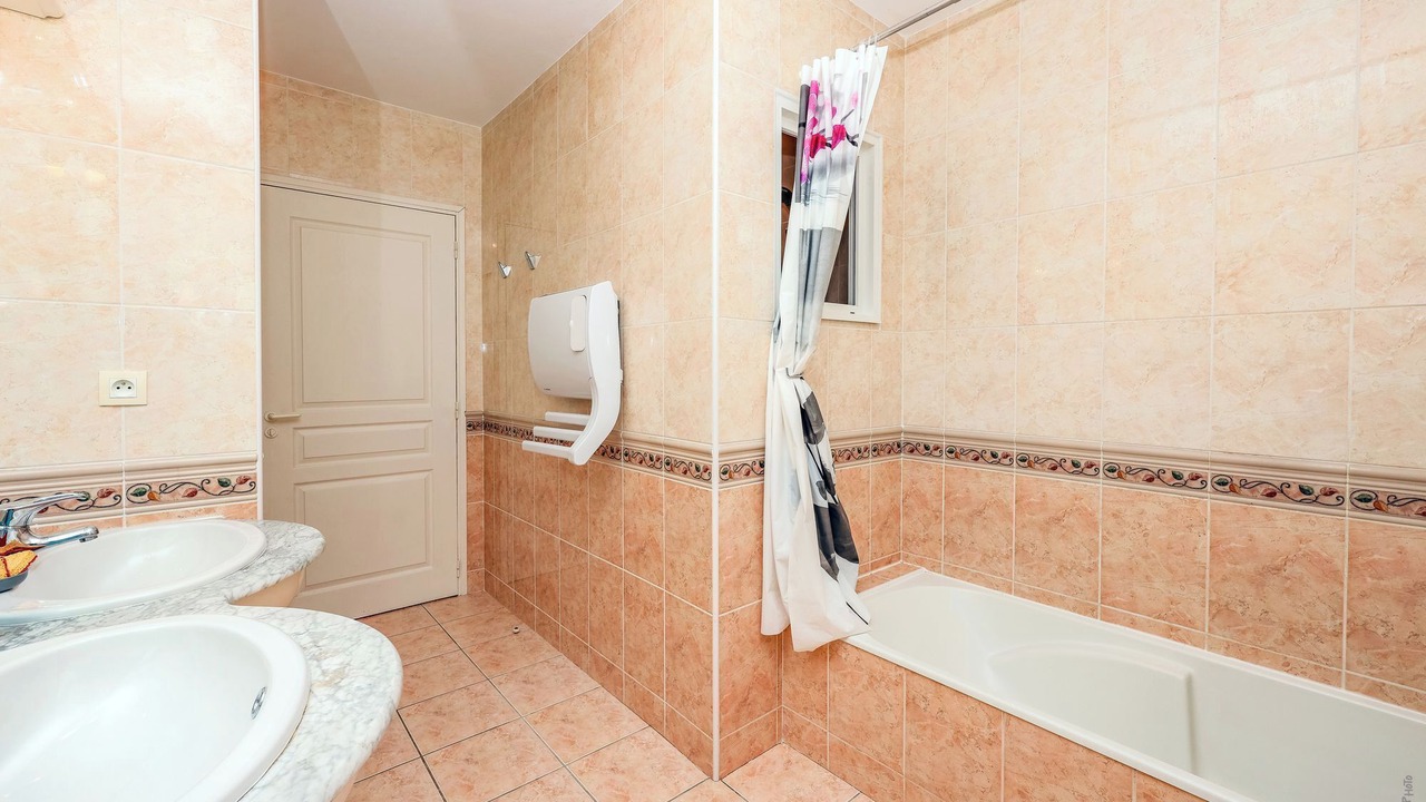 Photo of Bathroom in Le Sequestre