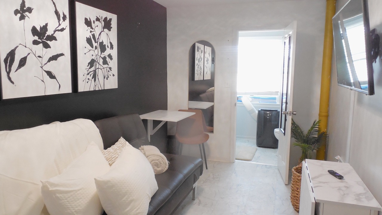 Photo of Livingroom in Star City