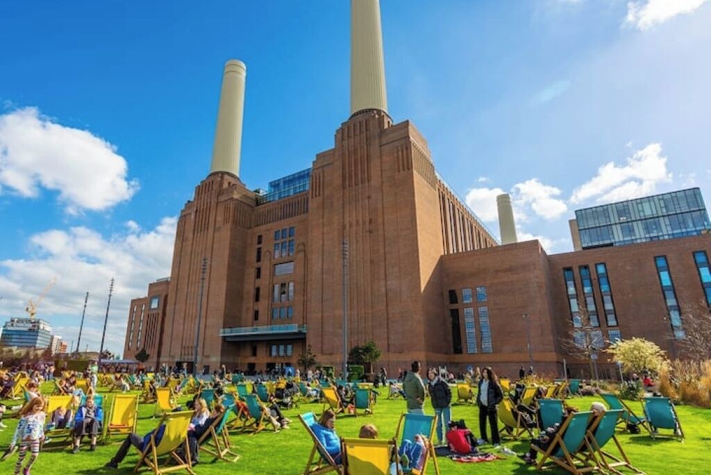 Photo of Others in Nine Elms