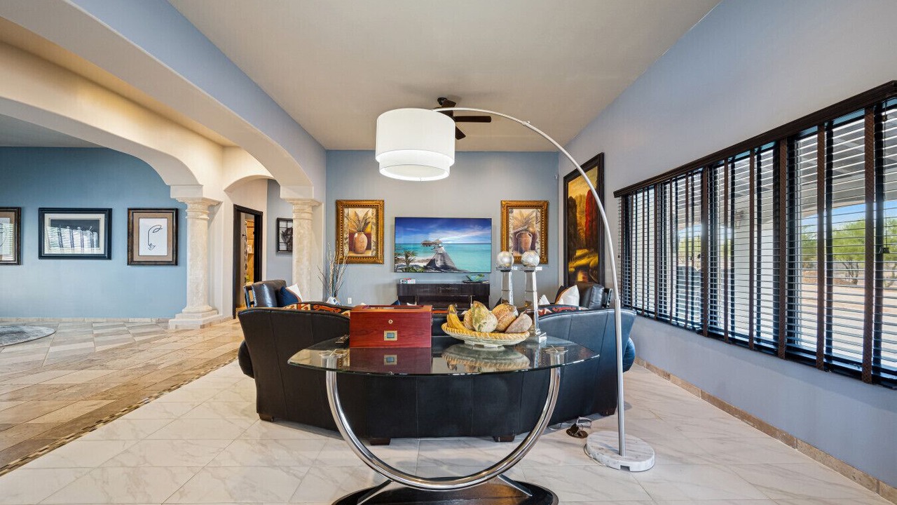 Photo of Livingroom in Rio Verde Foothills
