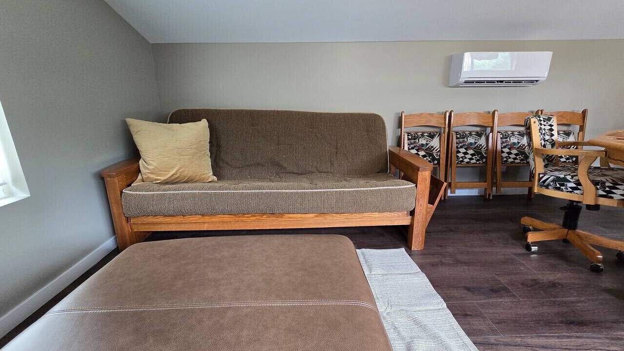 Photo of Livingroom in McHenry