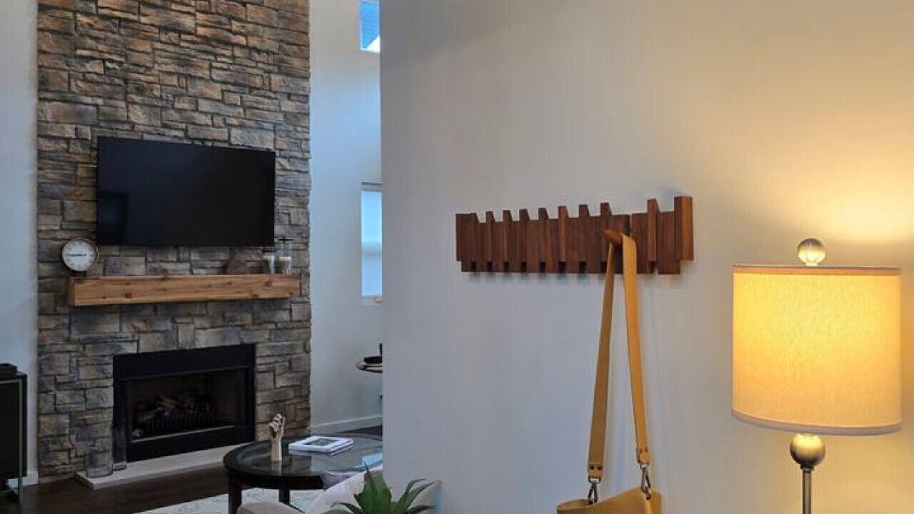 Photo of Livingroom in McHenry