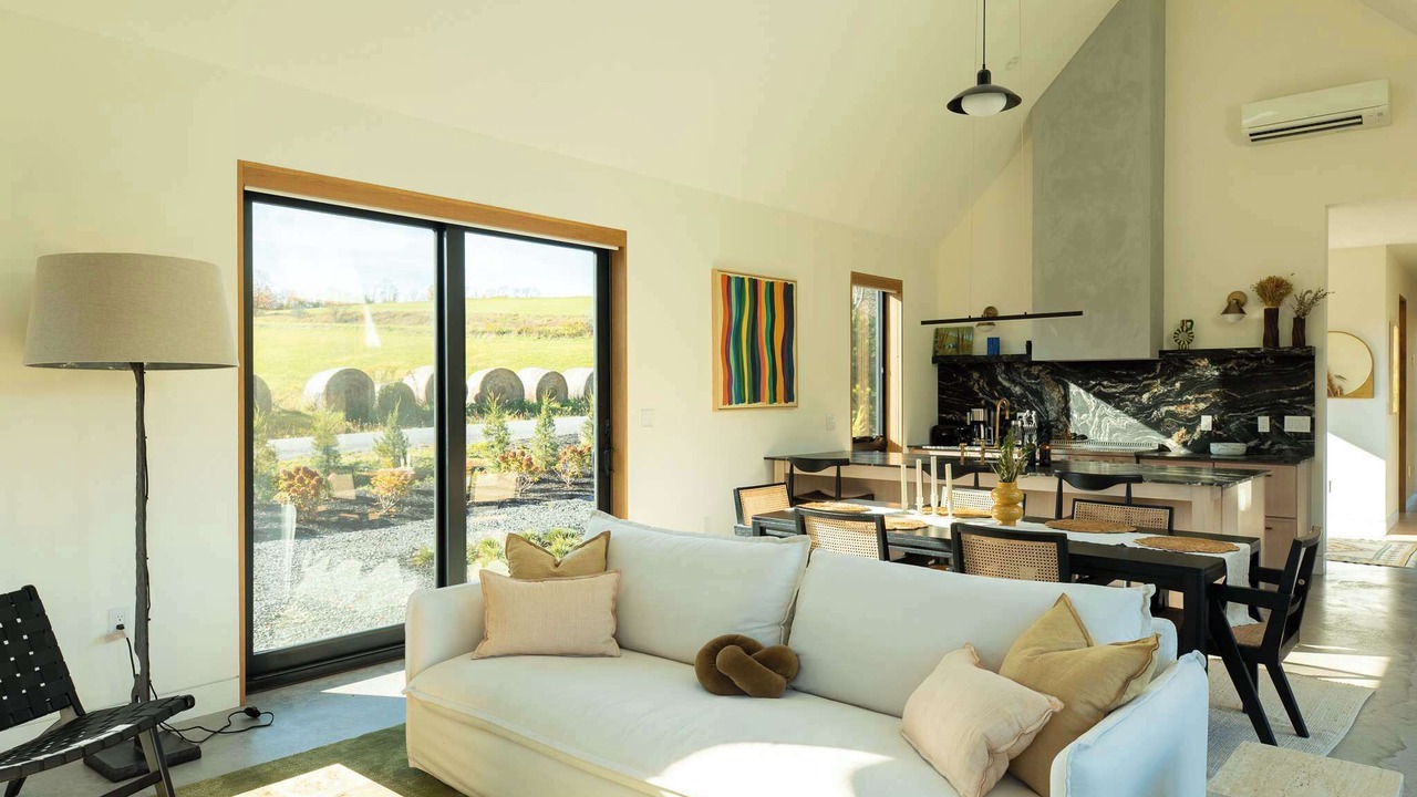 Photo of Livingroom in Hobart