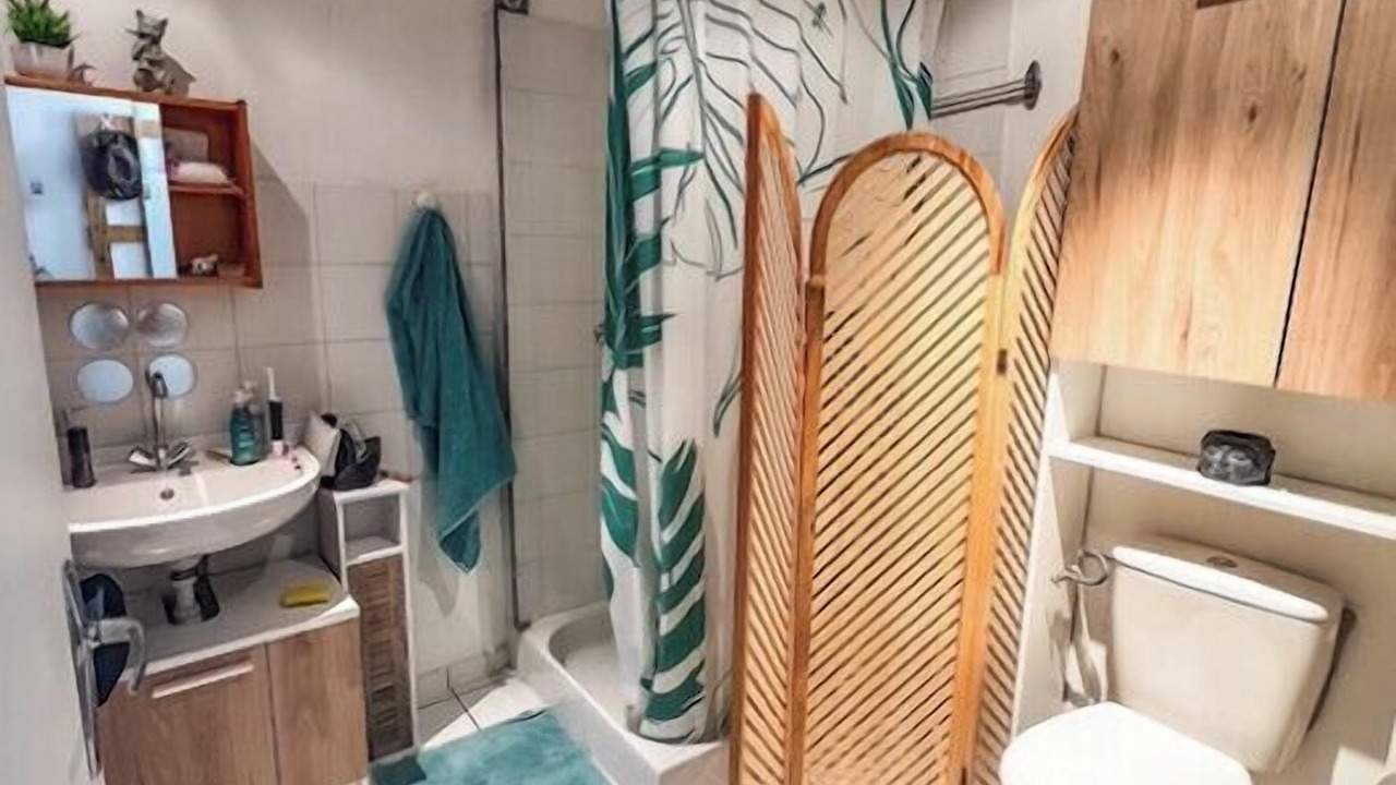 Photo of Bathroom in Sevre