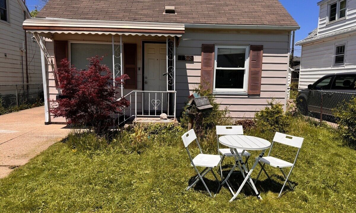 Photo of Outdoor in Windsor