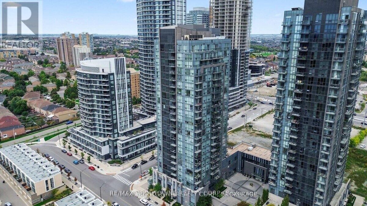 Photo of Outdoor in Hurontario