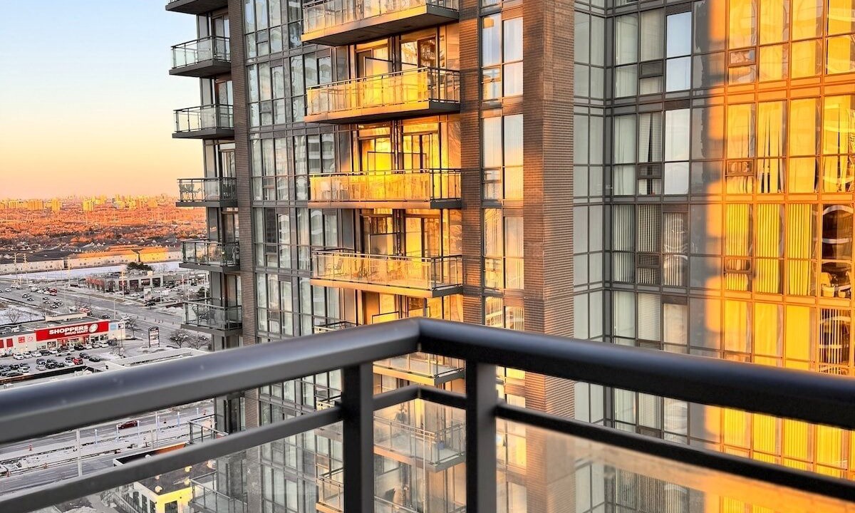 Photo of Outdoor in Hurontario