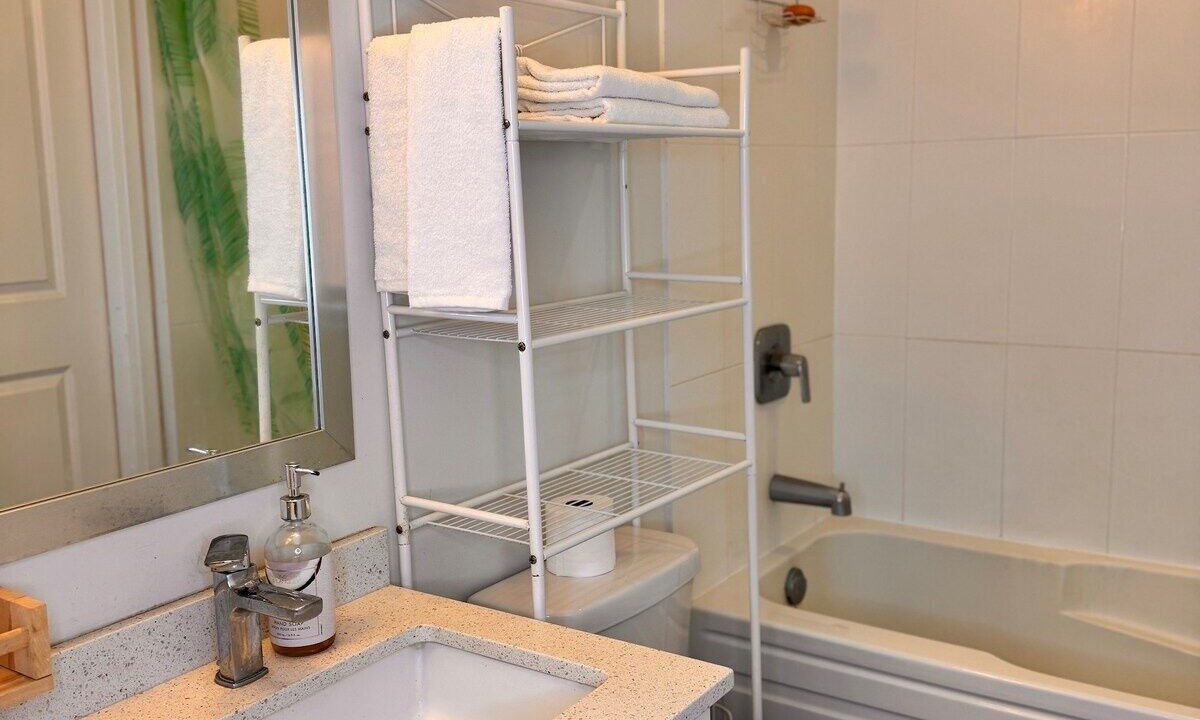 Photo of Bathroom in Hurontario