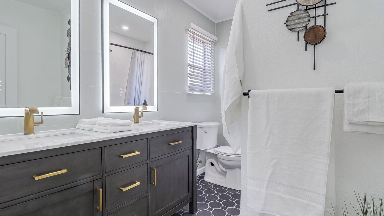 Photo of Bathroom in Rosewood