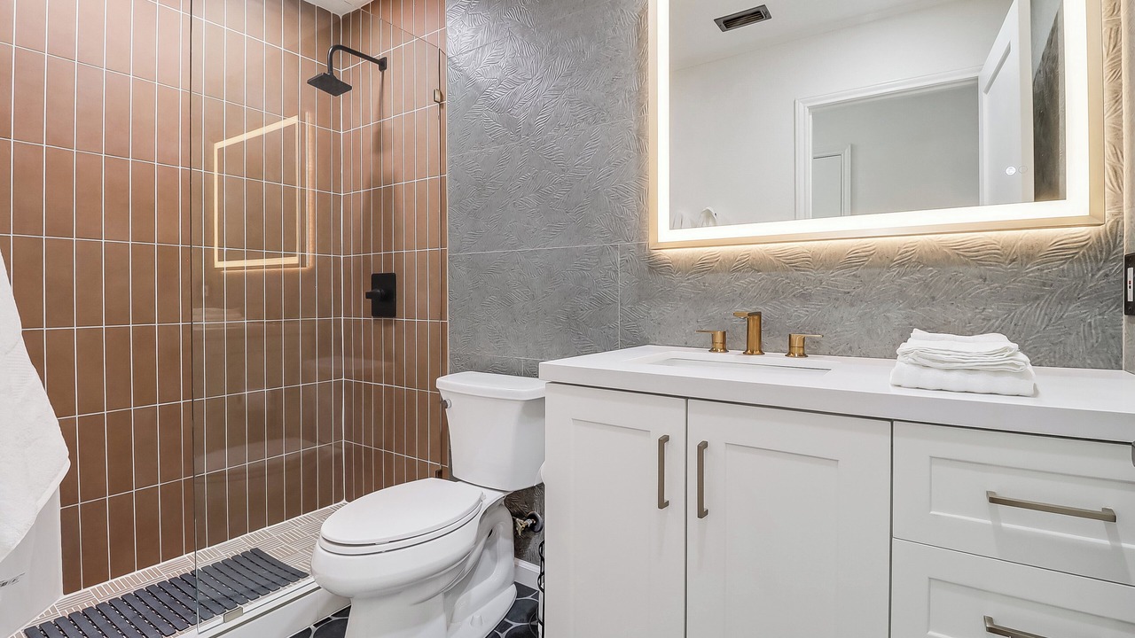 Photo of Bathroom in Rosewood