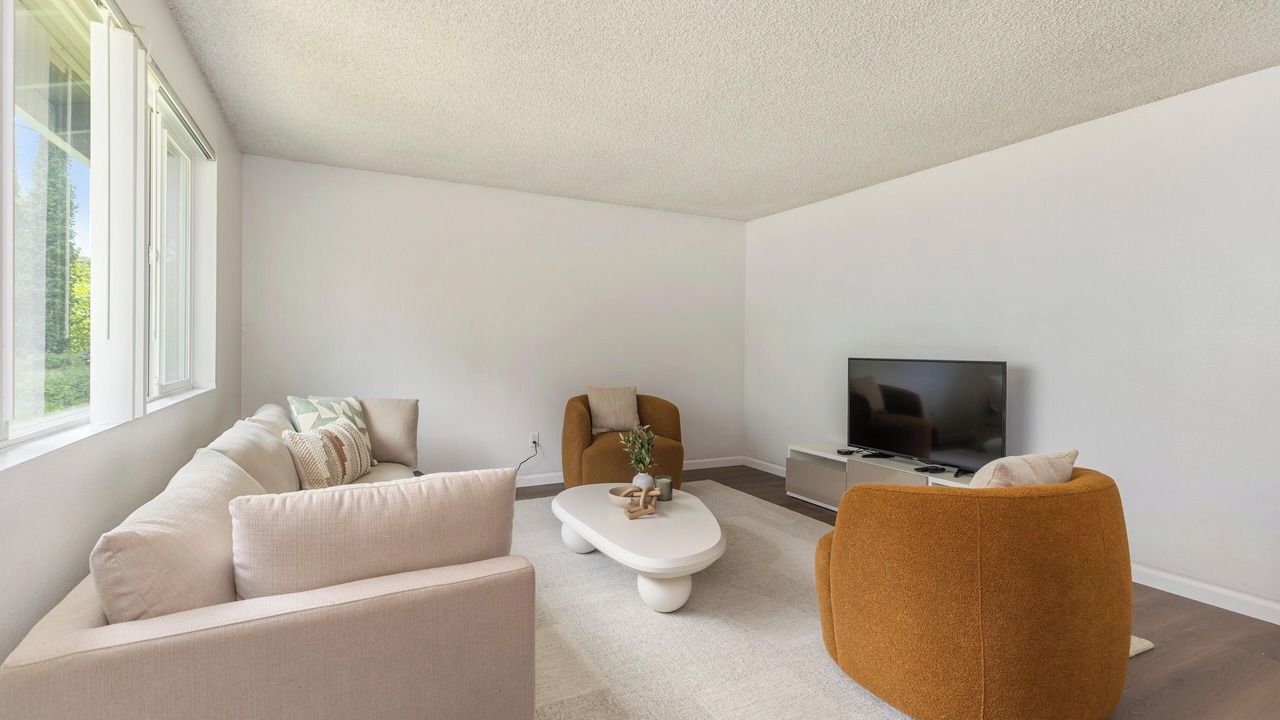 Photo of Livingroom in Picnic Point-North Lynnwood