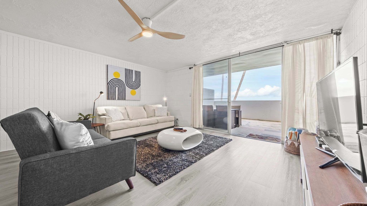 Photo of Livingroom in Punaluu