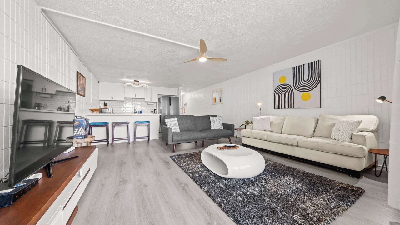 Photo of Livingroom in Punaluu
