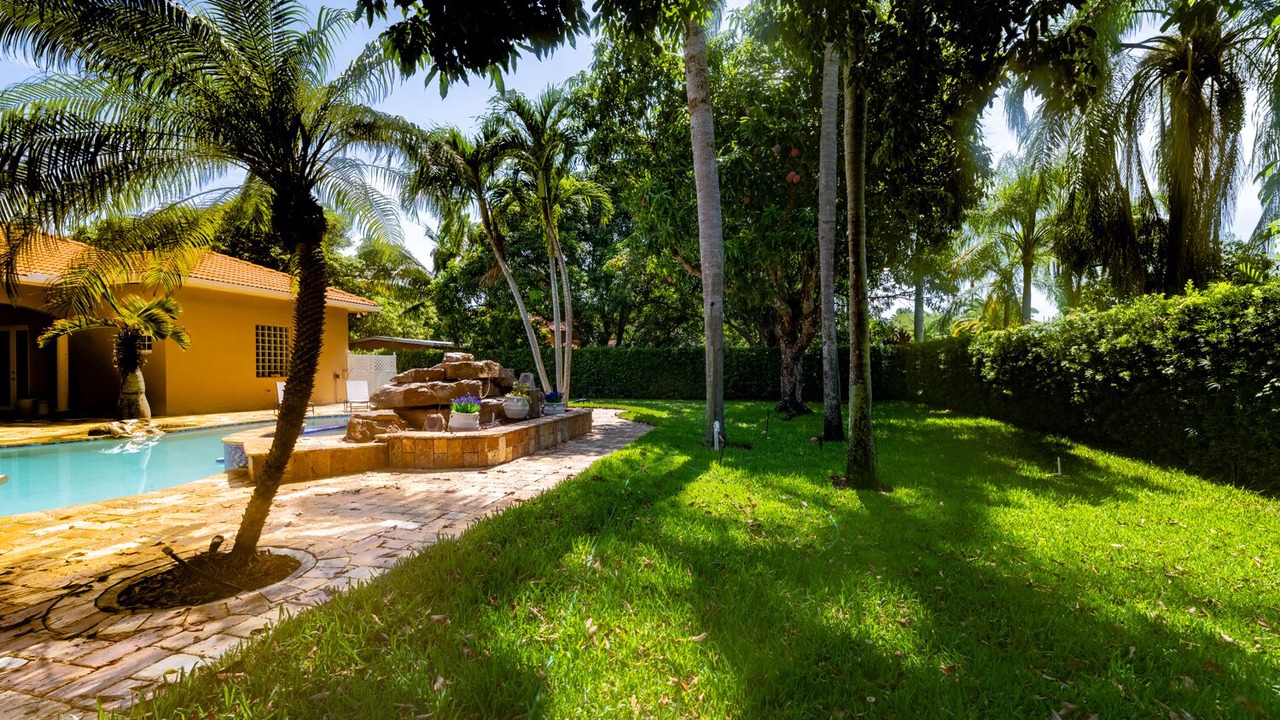 Photo of Outdoor in Cutler Bay