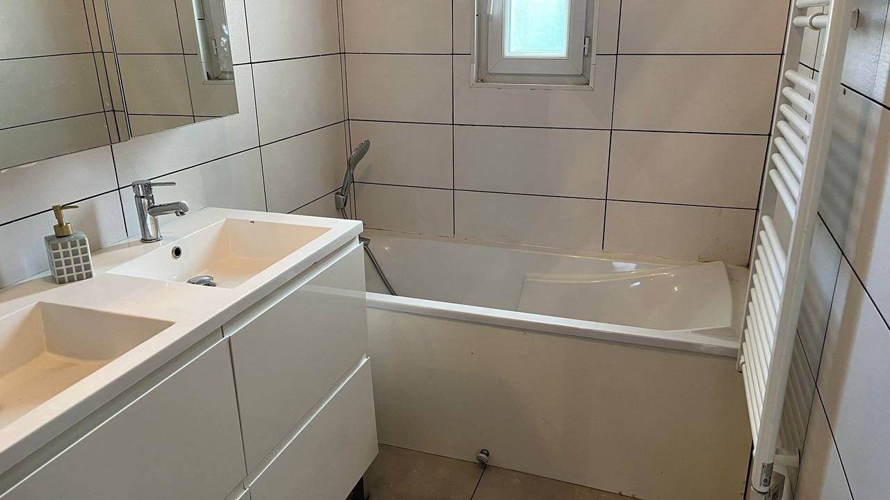 Photo of Bathroom in Ladoix-Serrigny