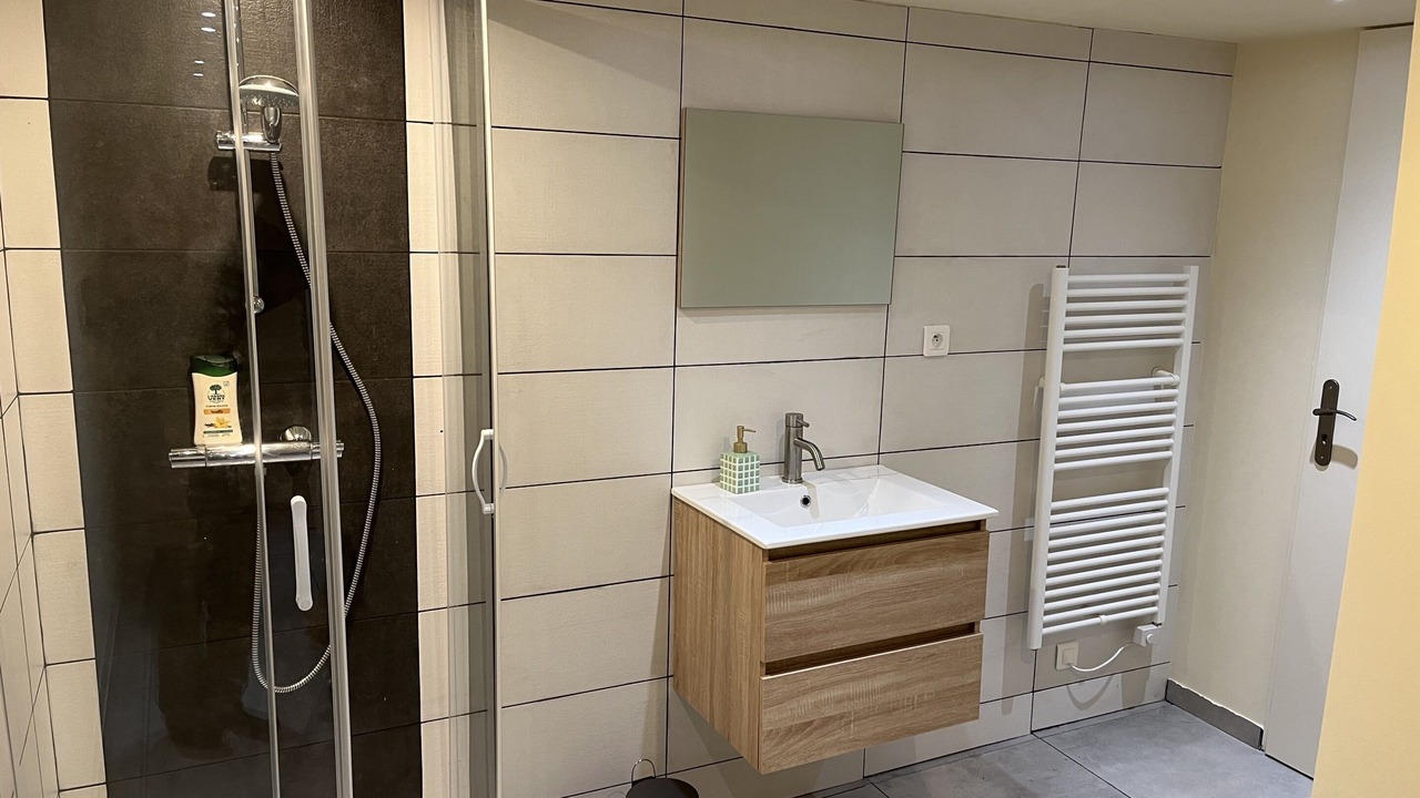 Photo of Bathroom in Ladoix-Serrigny