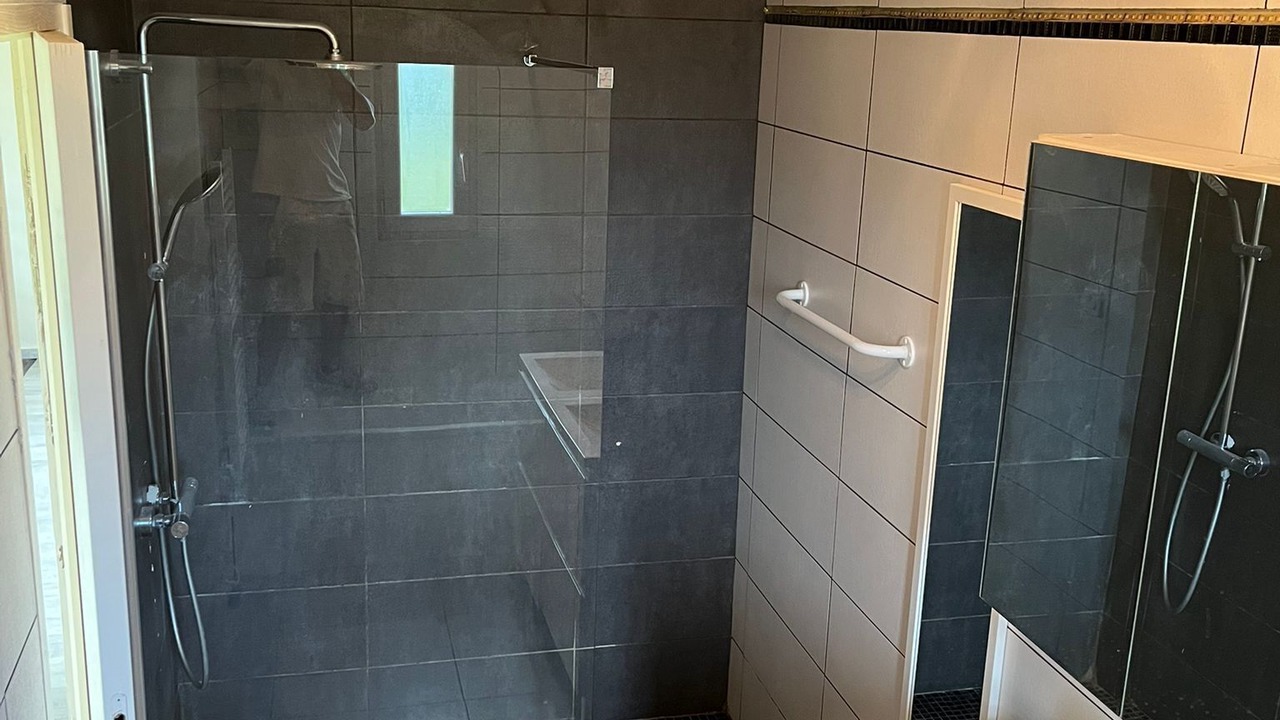 Photo of Bathroom in Ladoix-Serrigny