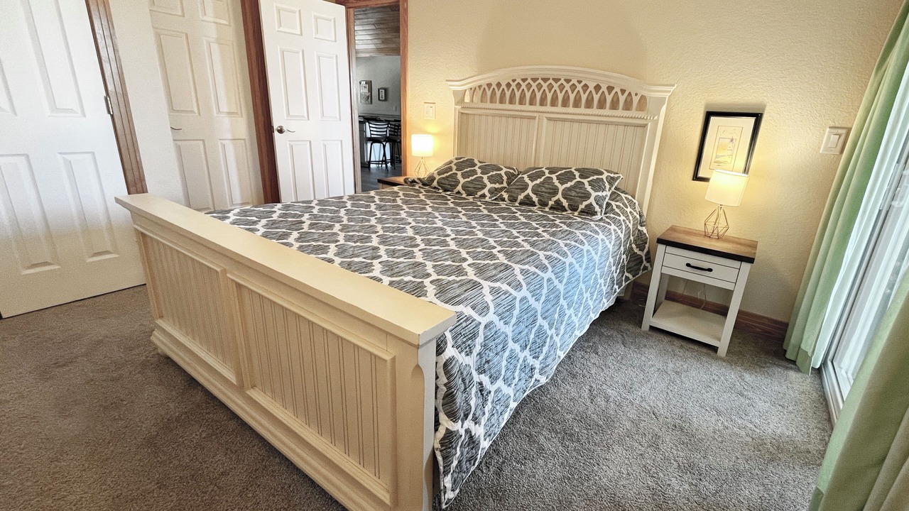 Photo of Bedroom in Avon