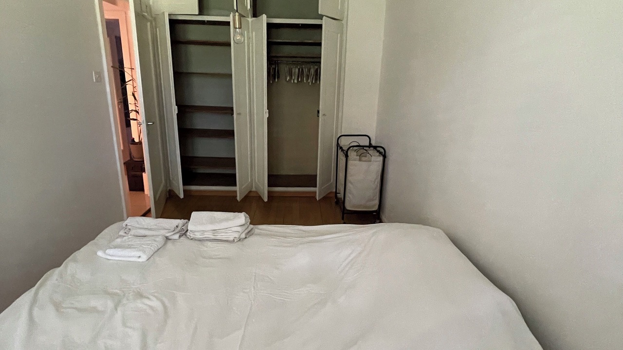 Photo of Bedroom in District 9