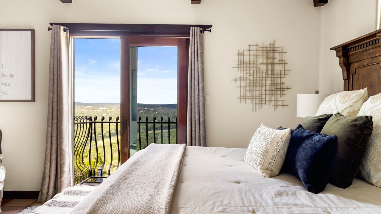 Photo of Bedroom in Wimberley