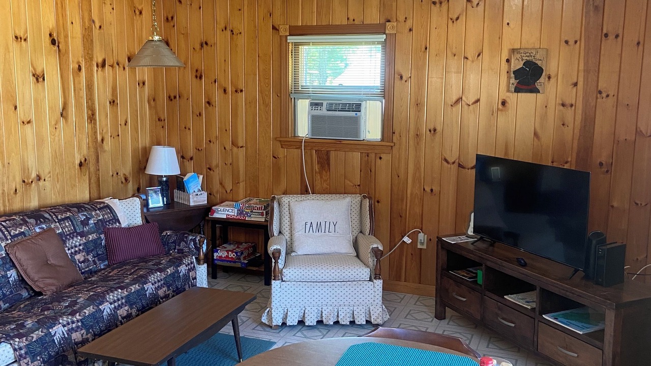 Photo of Livingroom in Roxbury