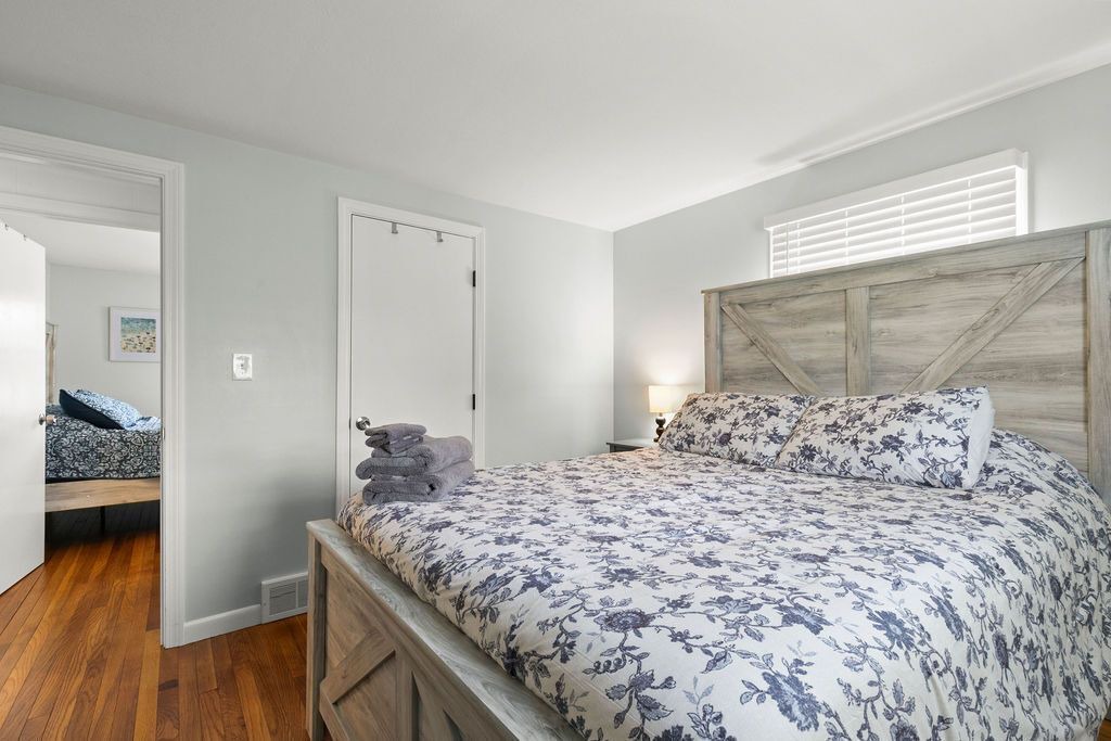 Photo of Bedroom in Teaticket