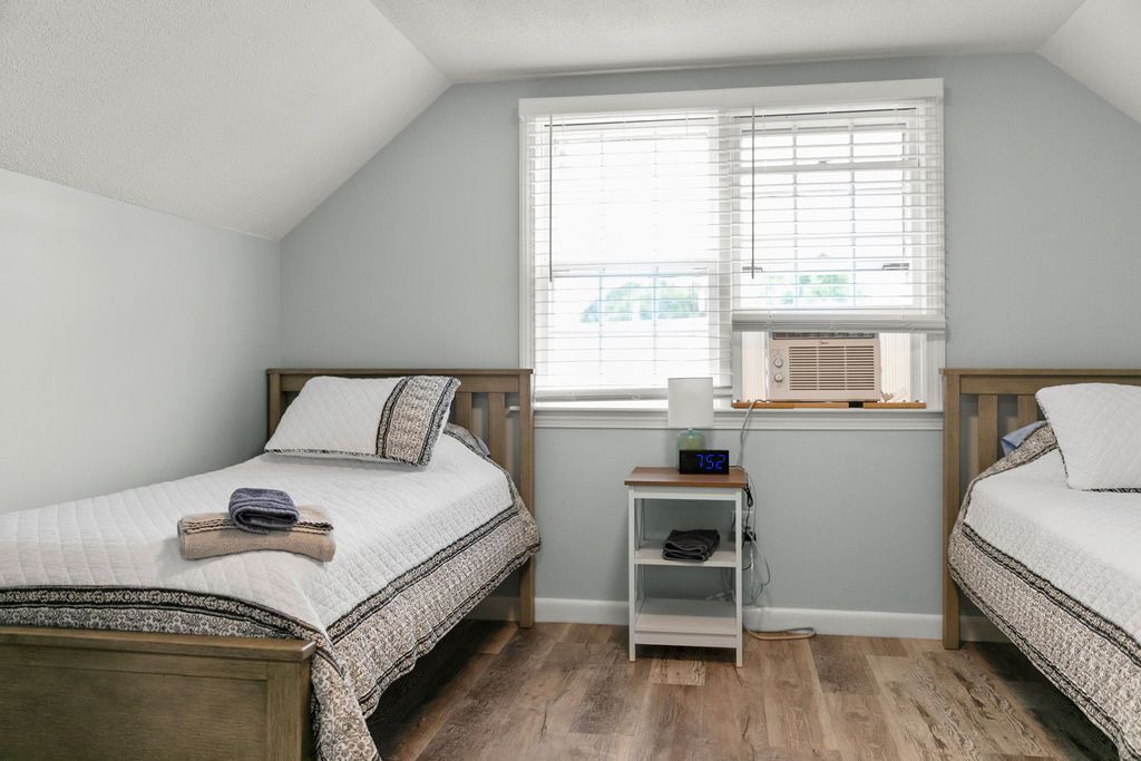 Photo of Bedroom in Teaticket