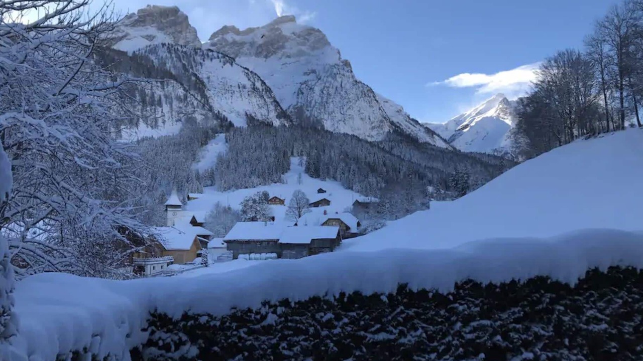 Photo of Others in Gsteig