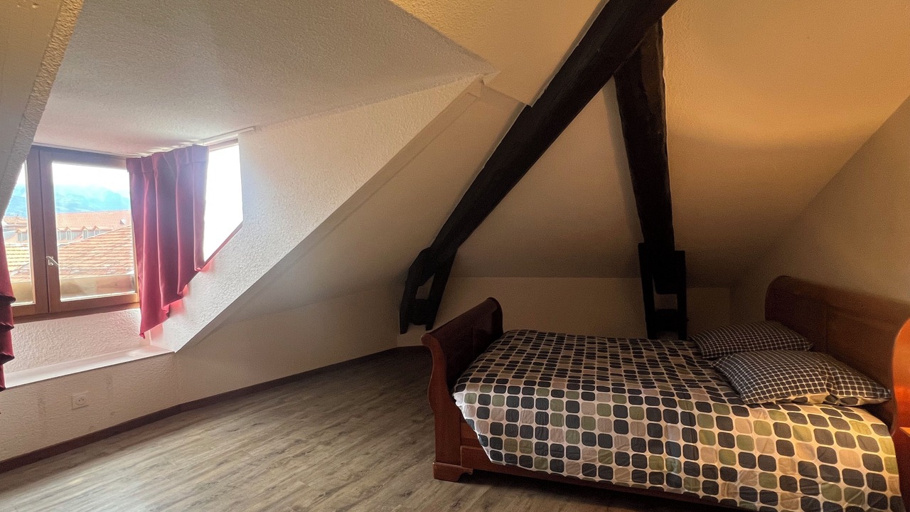 Photo of Bedroom in Gap