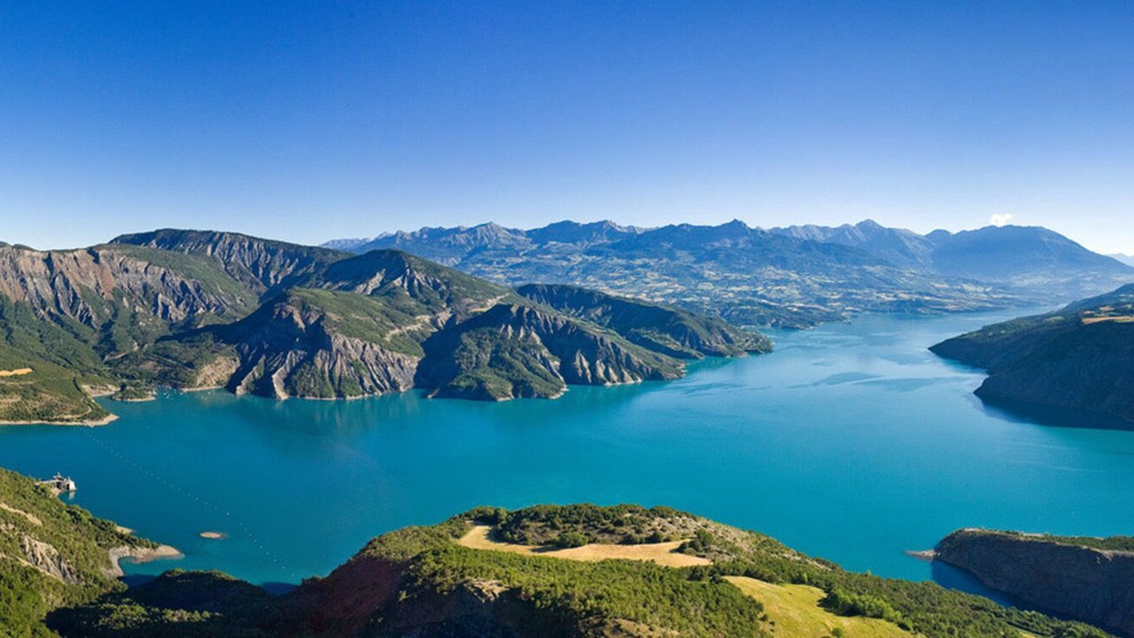 Photo of Others in Gap