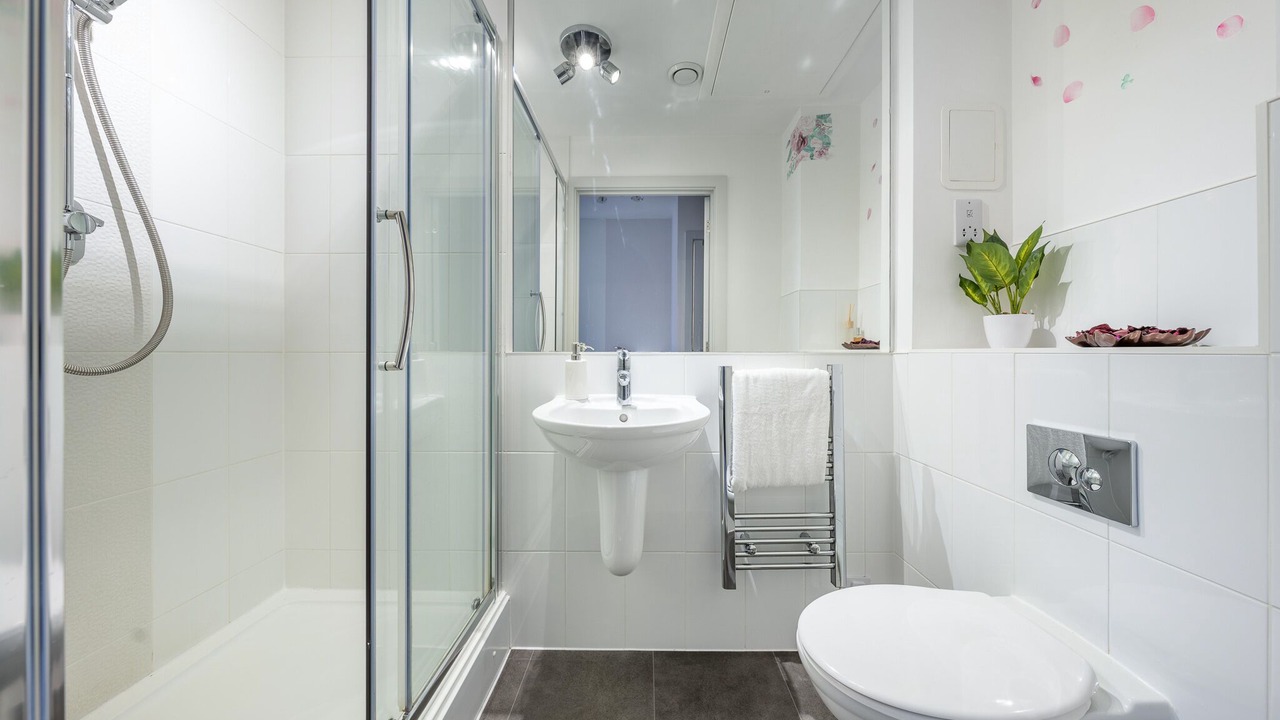 Photo of Bathroom in Windsor City Centre